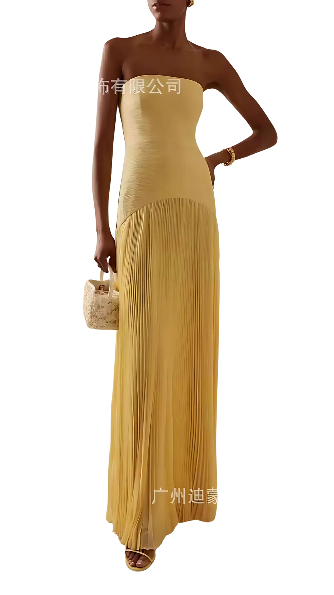 Well Tailored Dress with a Graceful Silhouette