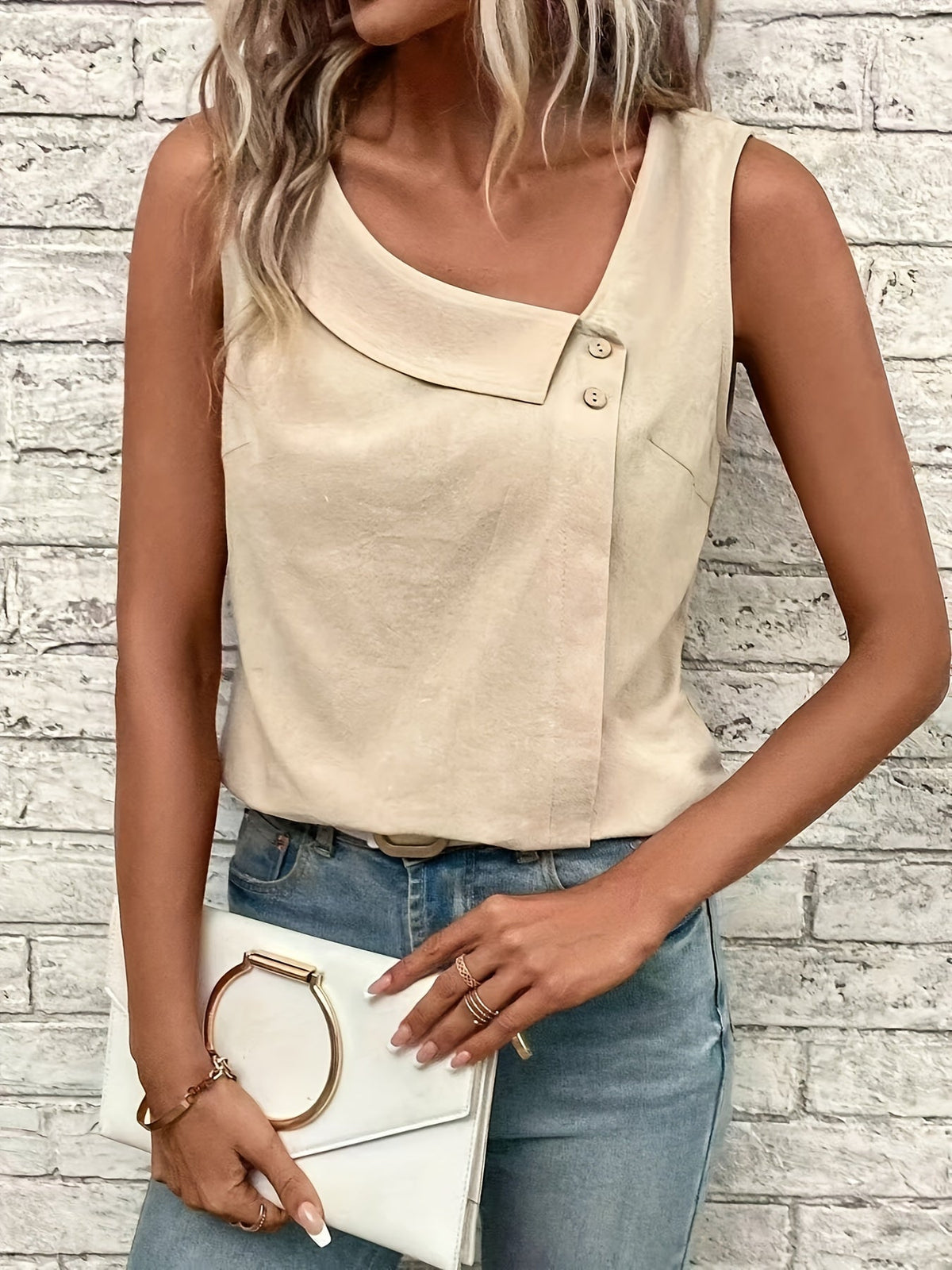 Classic Vintage Top with a Flattering Fit