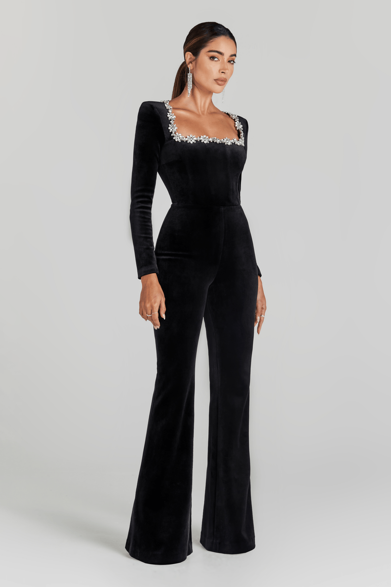 Beautifully Finished Garment in a Timeless Design
