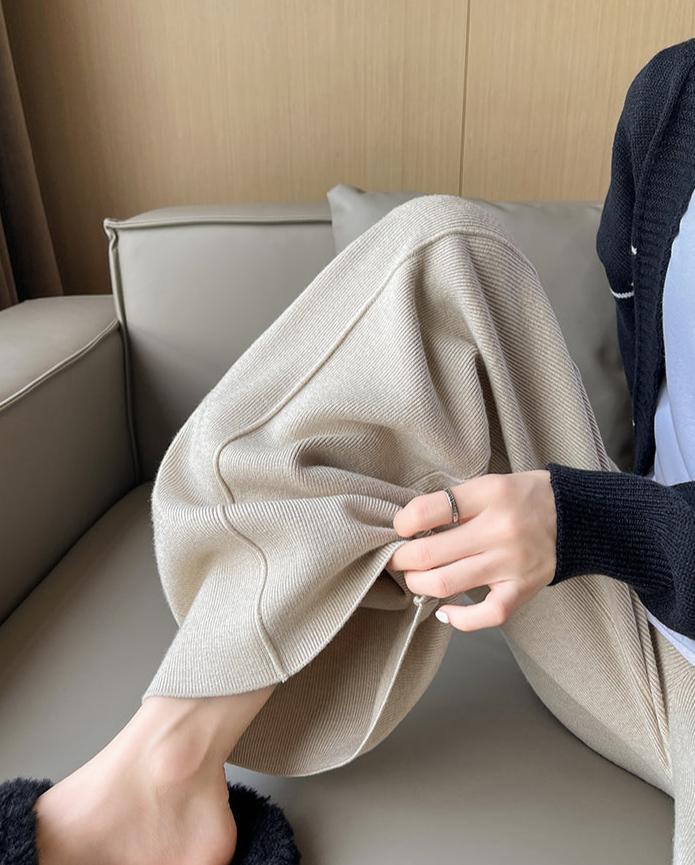 Gracefully Styled Pants for Any Occasion