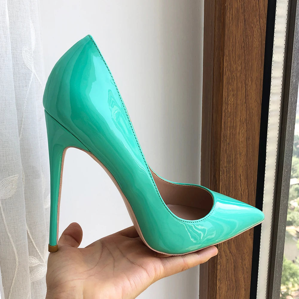 Classic Vintage Shoes with a Flattering Fit