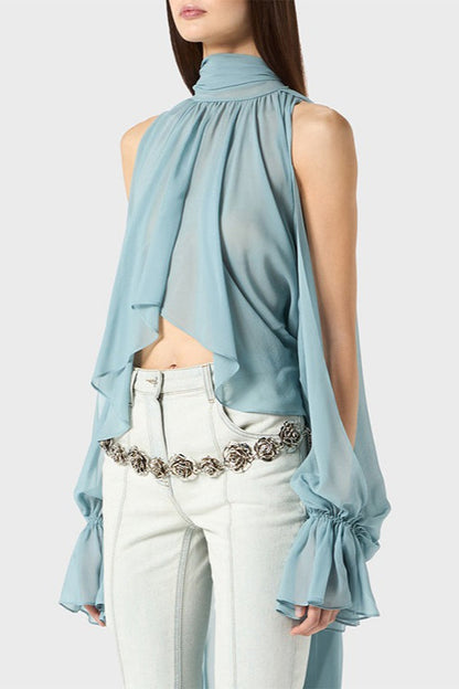 Sophisticated Blouse with a Clean Classic Look