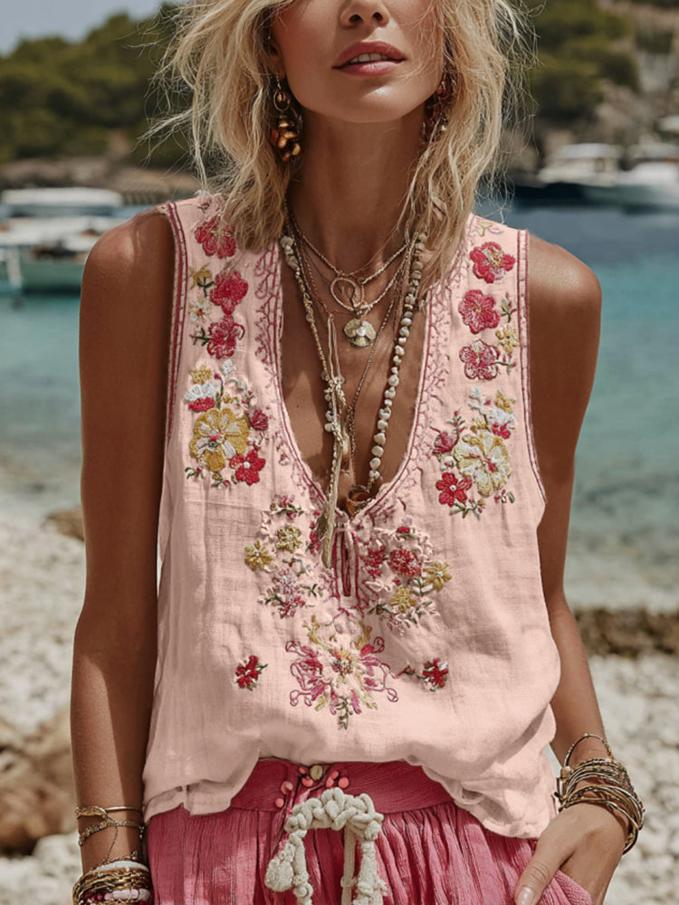 A top with a timeless vintage style