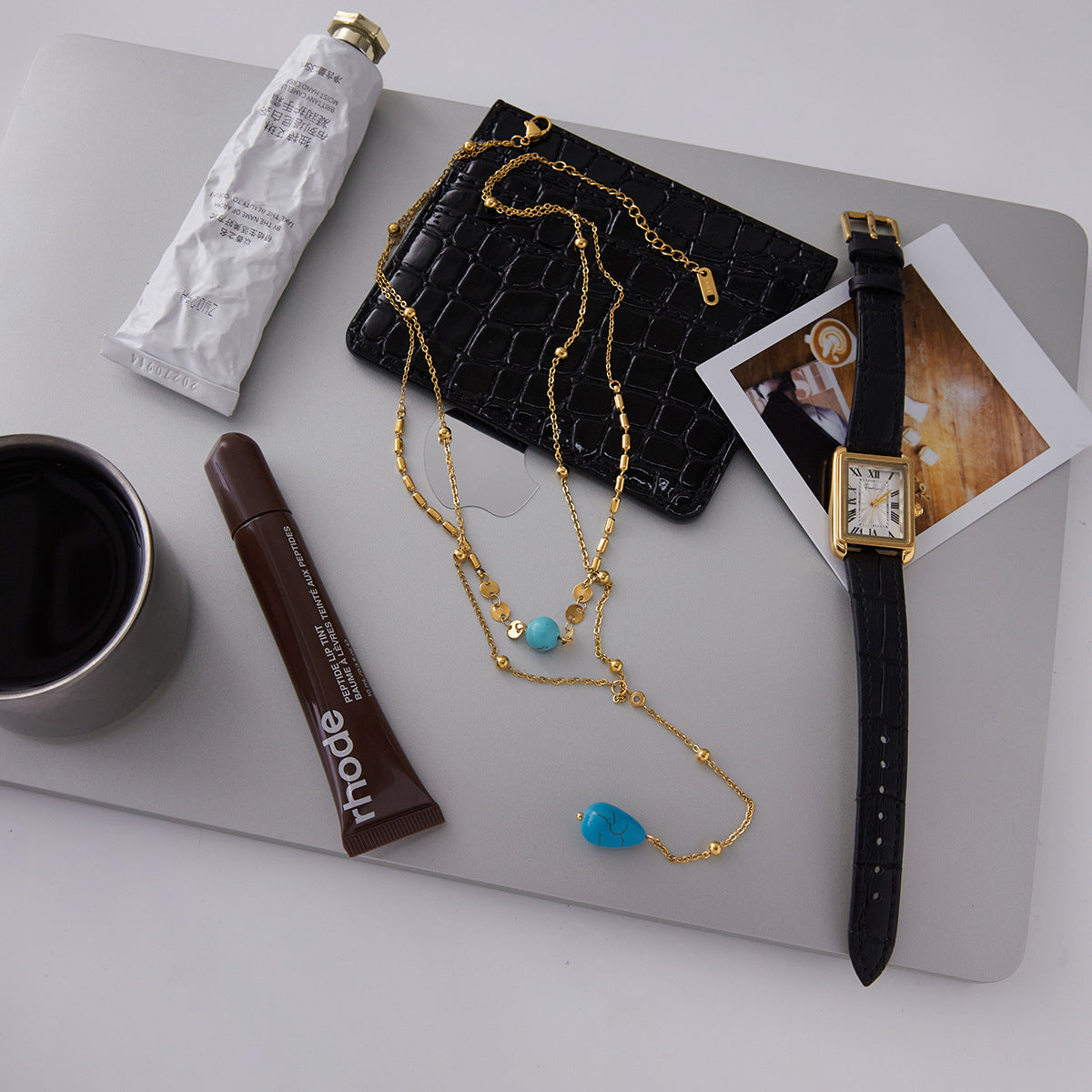 Well Tailored Garment with a Graceful Silhouette