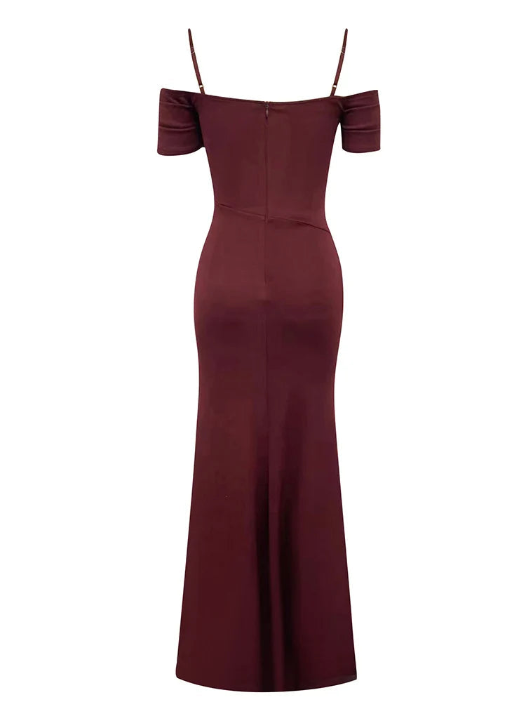 Beautifully Finished Garment in a Timeless Design