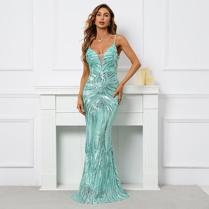 Well Tailored Garment with a Graceful Silhouette
