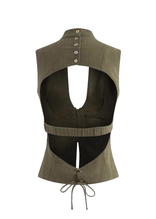 Beautifully Balanced Top with Timeless Character