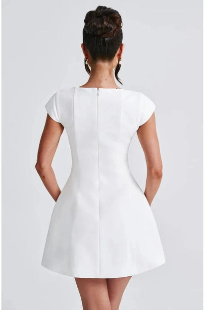 Sophisticated Dress with a Clean Classic Look