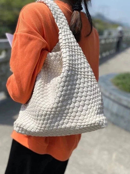 Beautifully Crafted Bag in a Classic Style