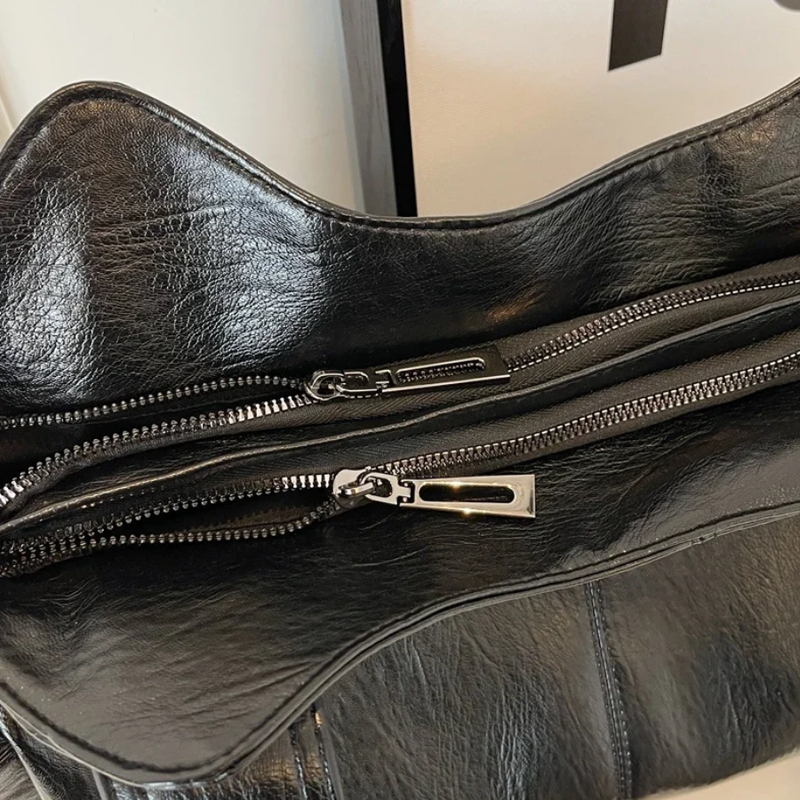 Beautifully Crafted Bag in a Classic Style