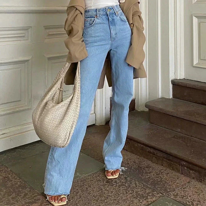 Gracefully Styled Garment for Any Occasion