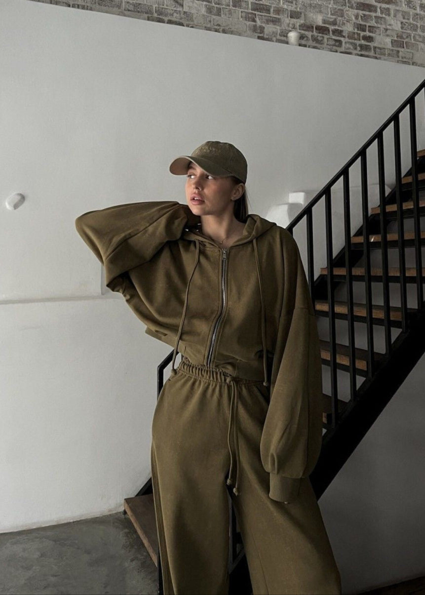 Beautifully Crafted Pants in a Classic Style