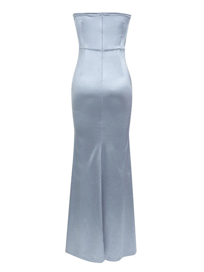 Sophisticated Garment with a Clean Classic Look