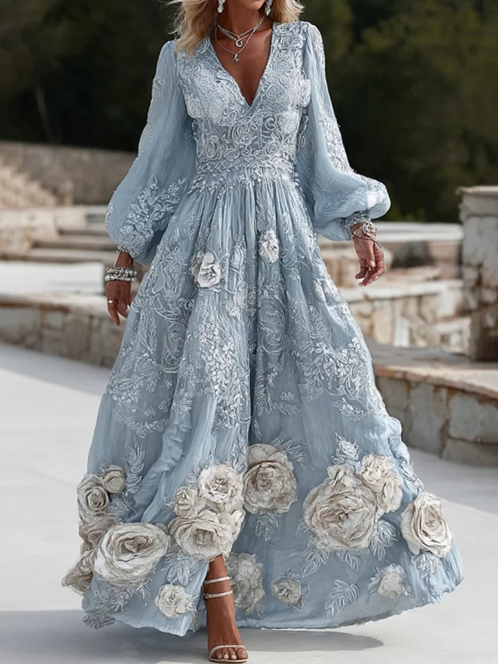 Beautifully Finished Dress in a Timeless Design