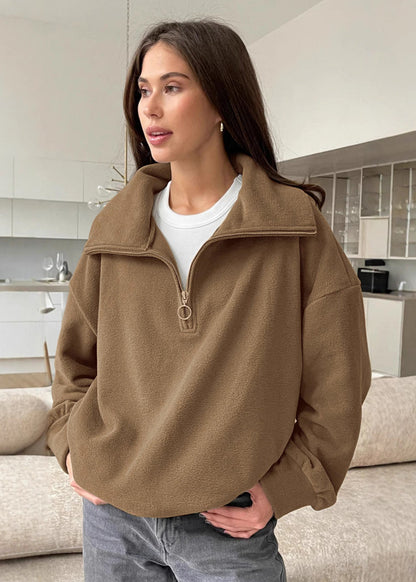 Well Tailored Pullover with a Graceful Silhouette