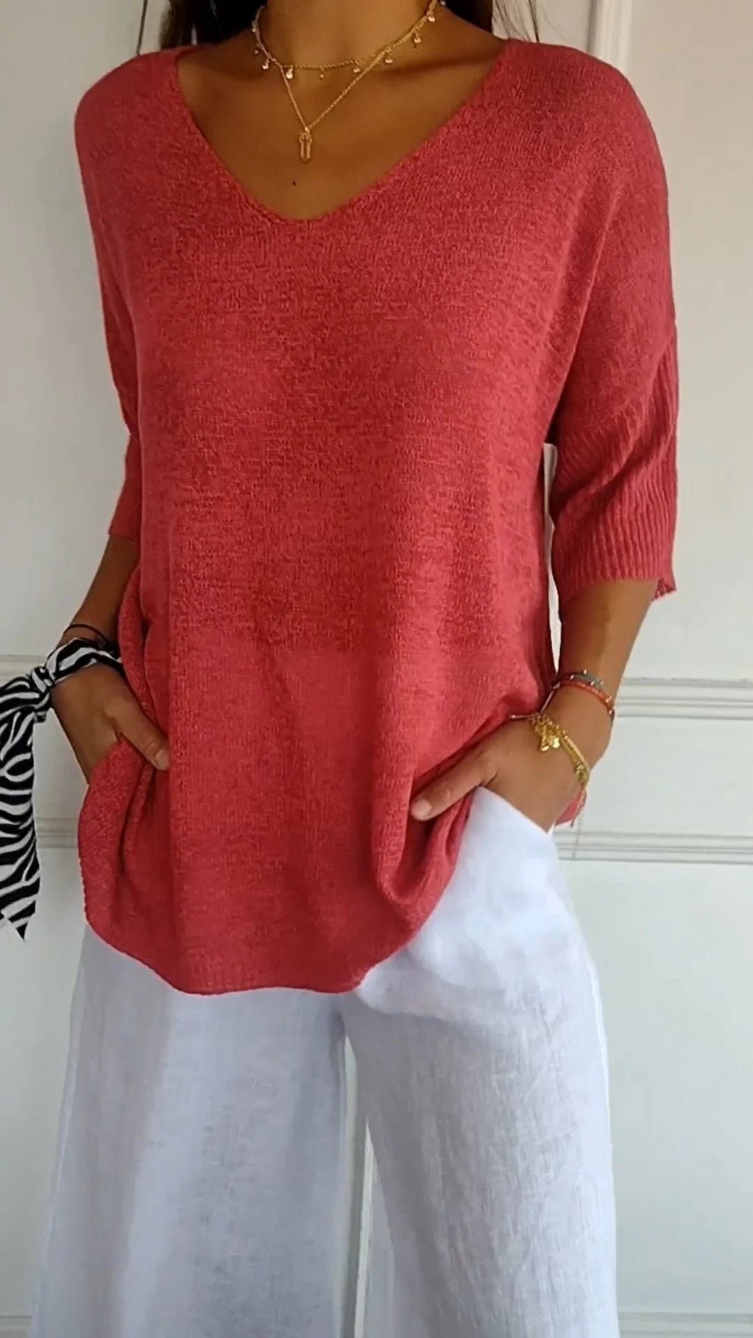 Delfina® | V-neck knitted sweater for women