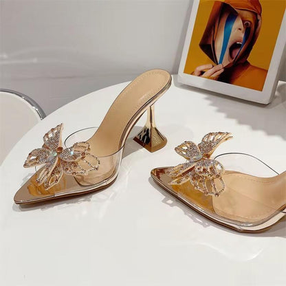 Polished Heels with an Effortless Classic Look