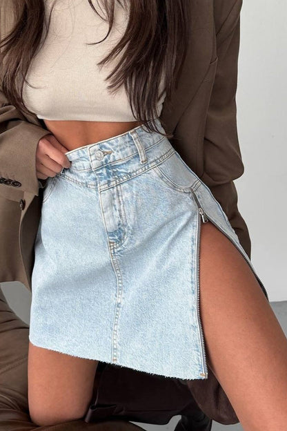 Gracefully Styled Garment for Any Occasion
