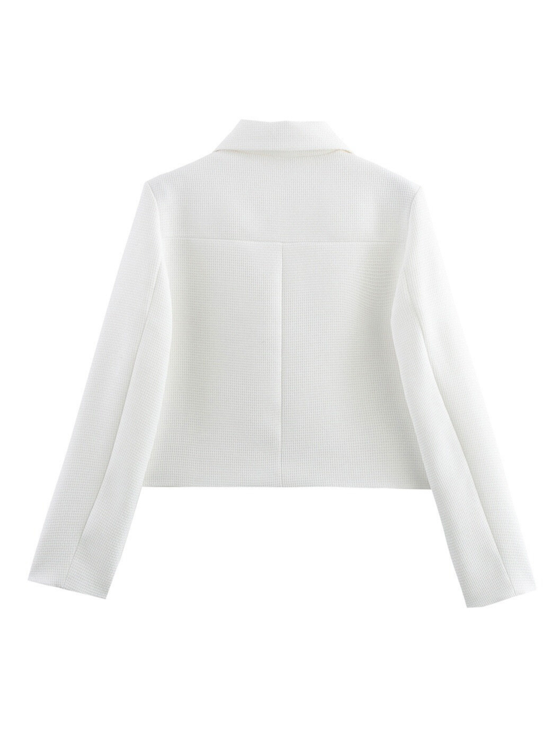 Gracefully Styled Jacket for Any Occasion