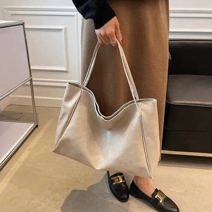 Classic Vintage Bag with a Flattering Fit