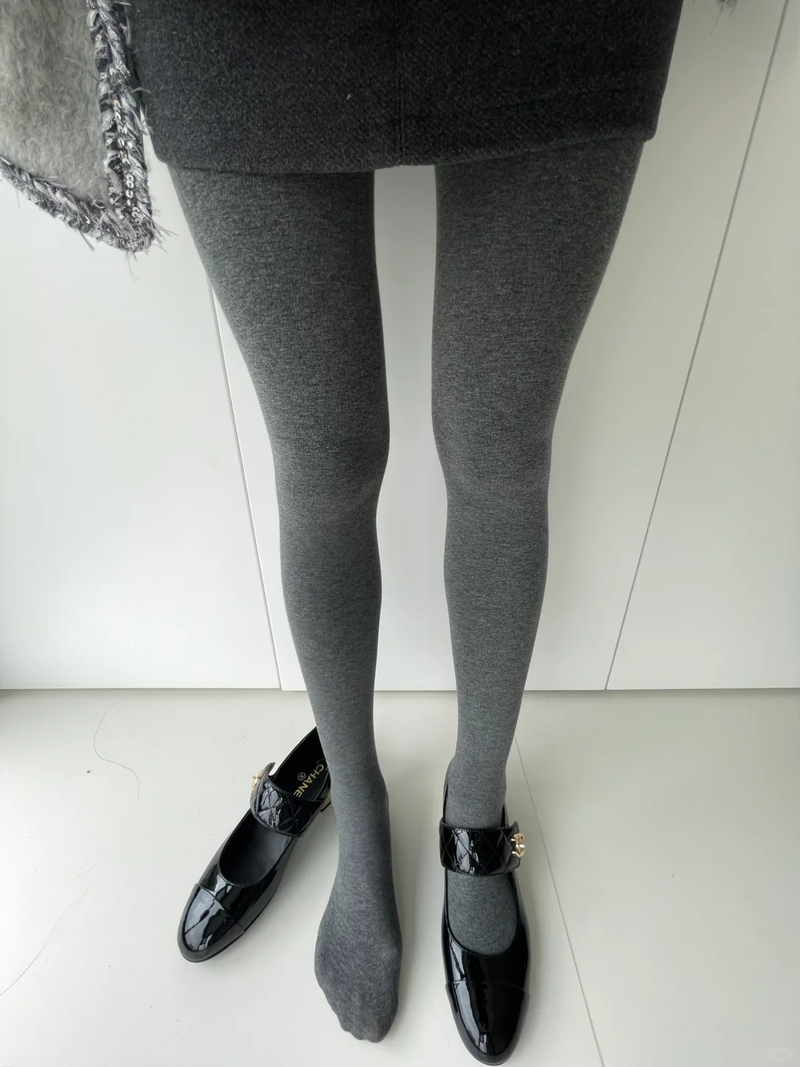 Sophisticated Garment with a Clean Classic Look
