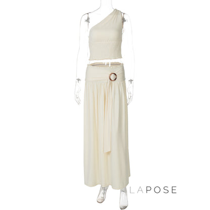 Gracefully Styled Garment for Any Occasion