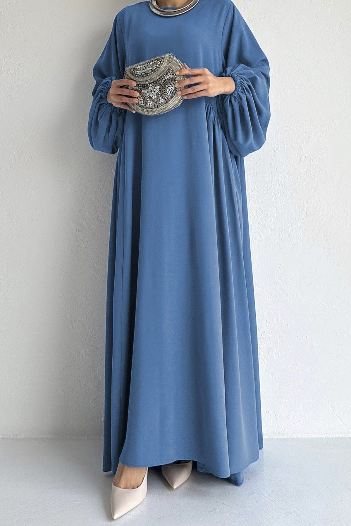 Classic Vintage & Enduringly Stylish Dress
