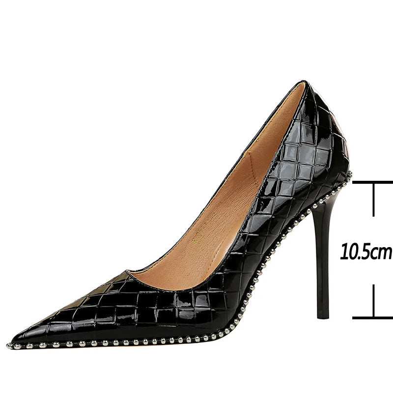 Polished Heels with an Effortless Classic Look