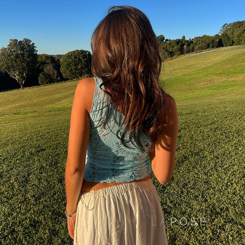 Effortlessly Elegant Top with a Timeless Design