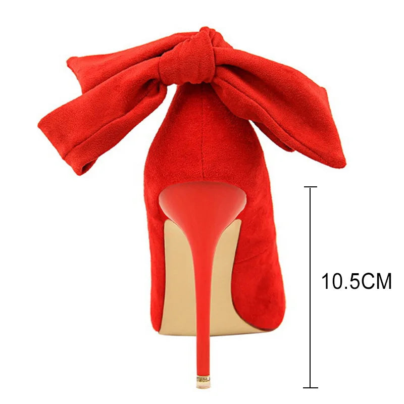 A Vintage Style Heels with Delicate Timeless Details