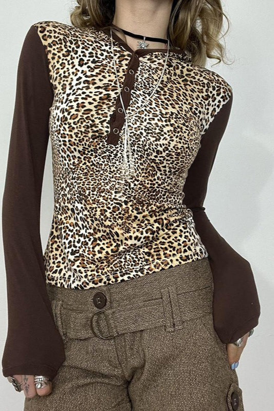 Timeless Vintage Style Blouse