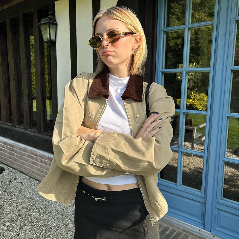 Elegantly Styled Jacket for Everyday Wear