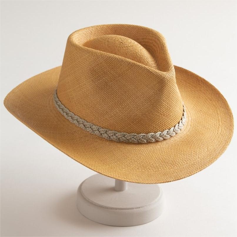 Polished Garment with an Effortless Classic Look