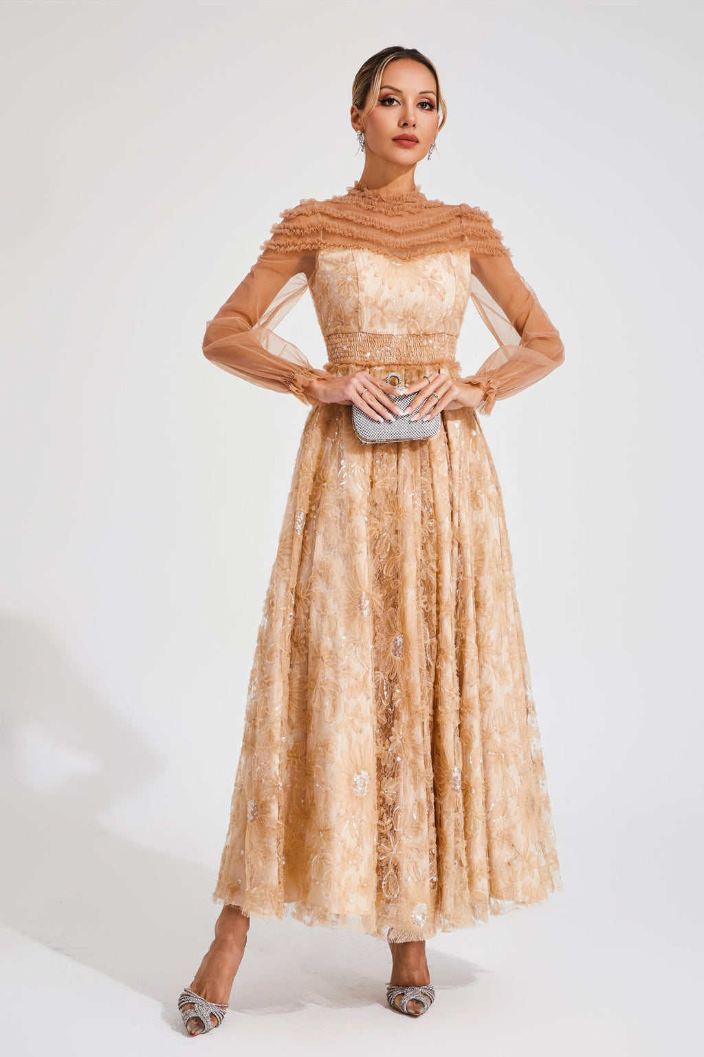 Classic Vintage Dress with a Flattering Fit