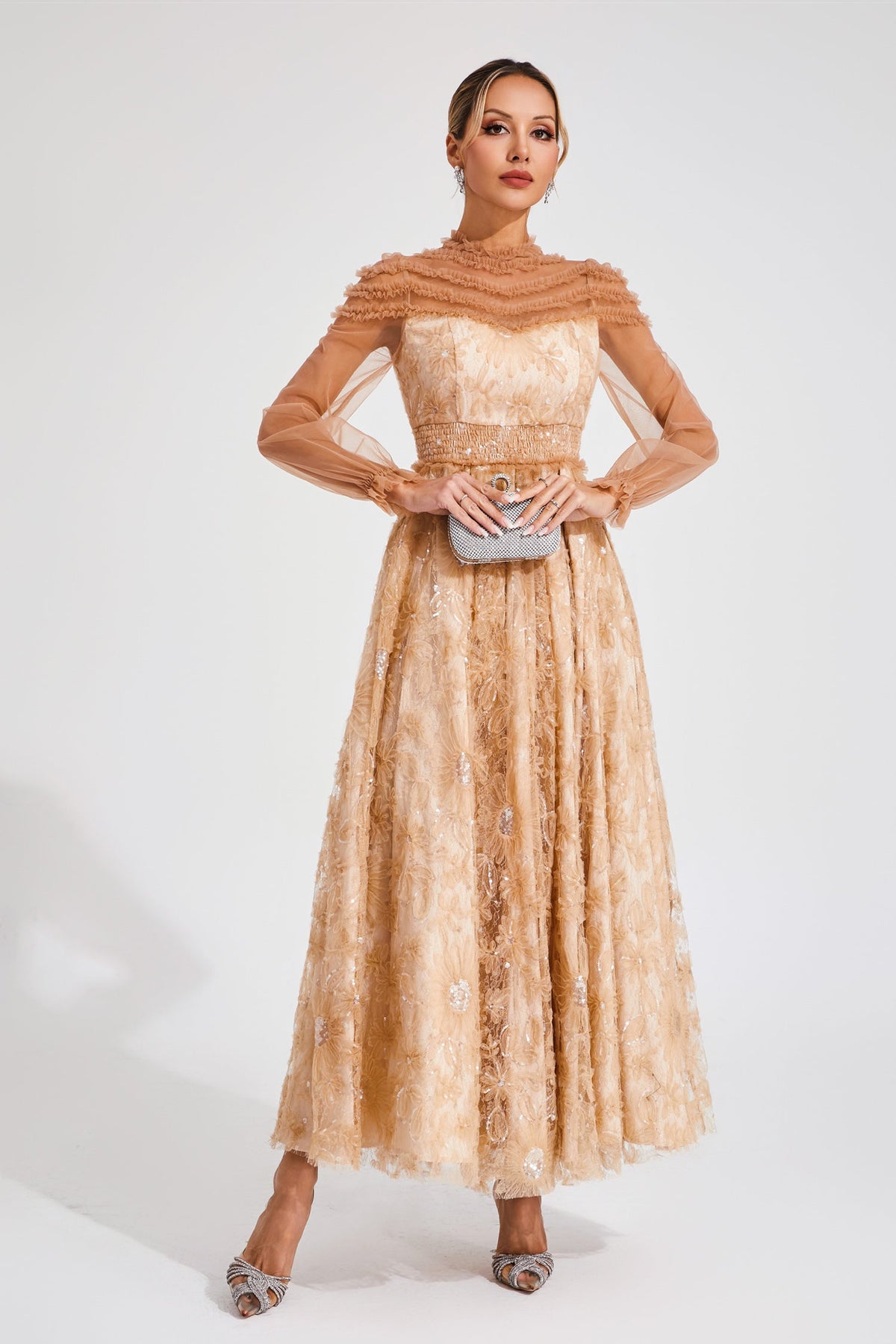 Classic Vintage Dress with a Flattering Fit