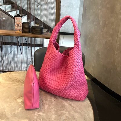 Beautifully Crafted Bag in a Classic Style