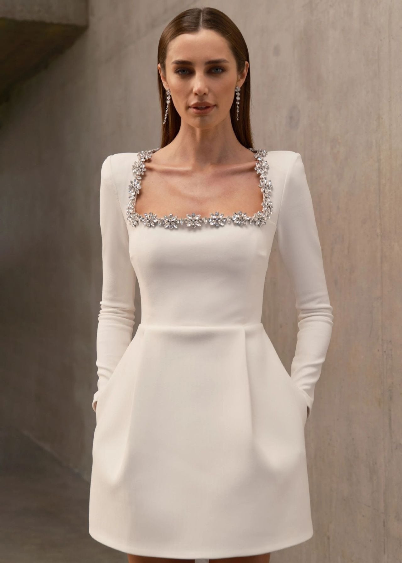 Well Tailored Dress with a Graceful Silhouette