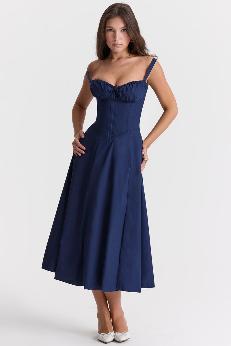 Polished Dress with an Effortless Classic Look