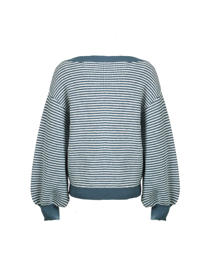 Polished Sweater with an Effortless Classic Look