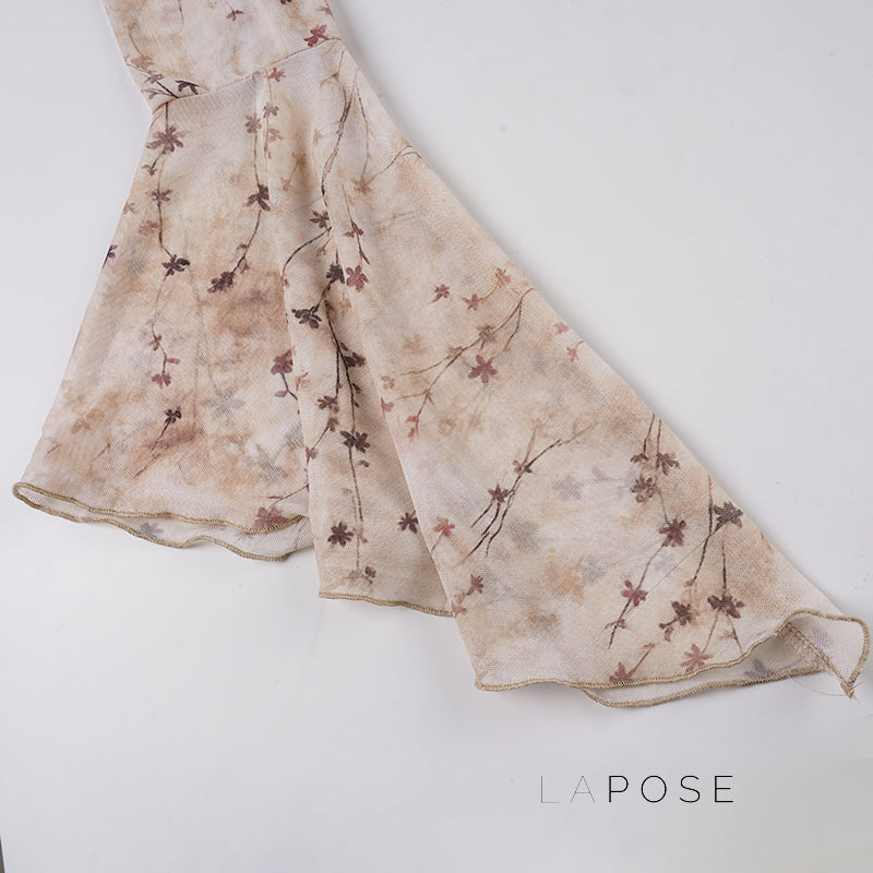 Effortlessly Elegant Top with a Timeless Design