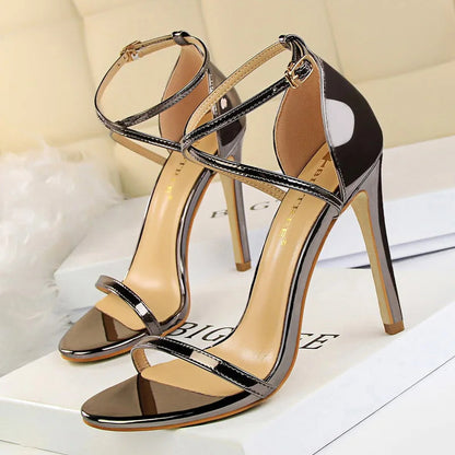 Beautifully Finished Heels in a Timeless Design