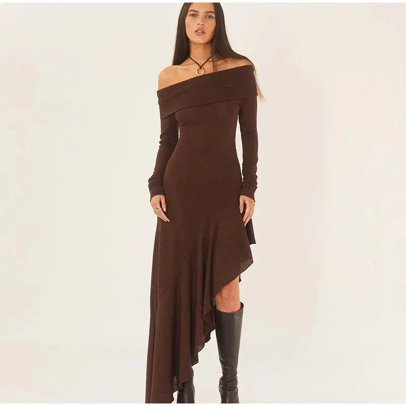 Well Tailored Dress with a Graceful Silhouette