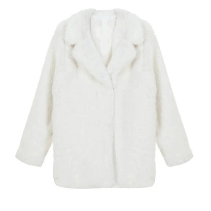 Effortlessly Elegant Coat with a Timeless Design
