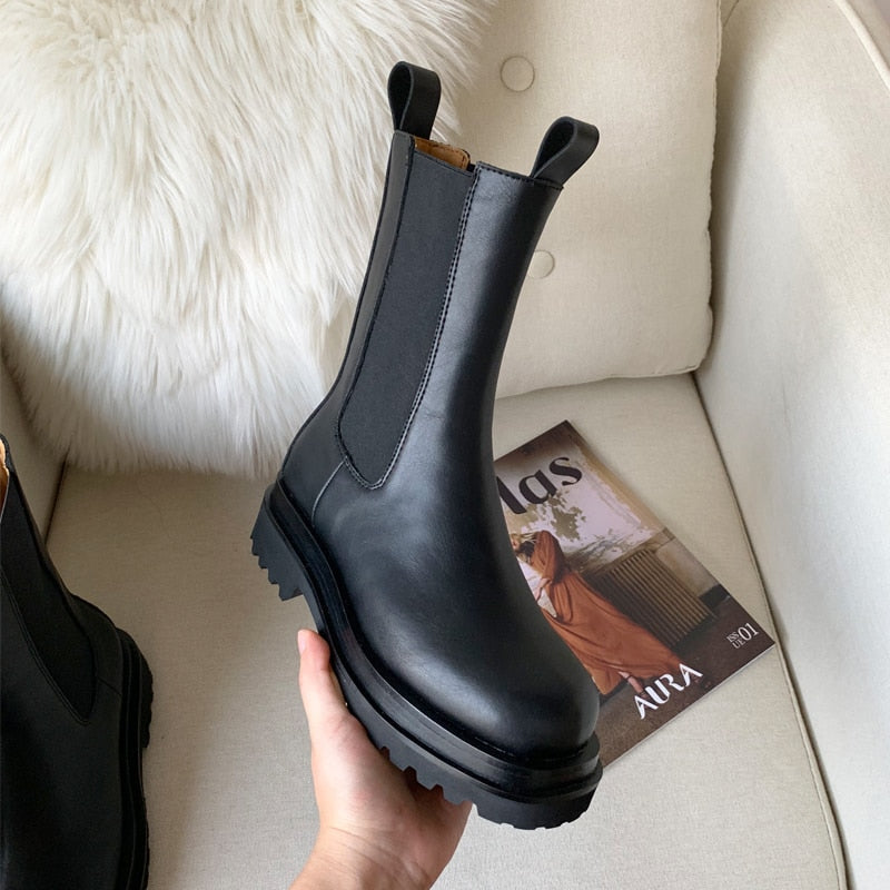 Gracefully Styled Boots for Any Occasion