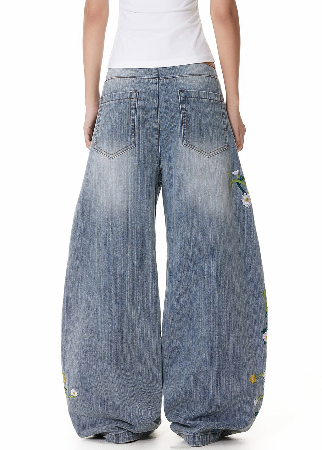 Elegantly Styled Pants for Everyday Wear