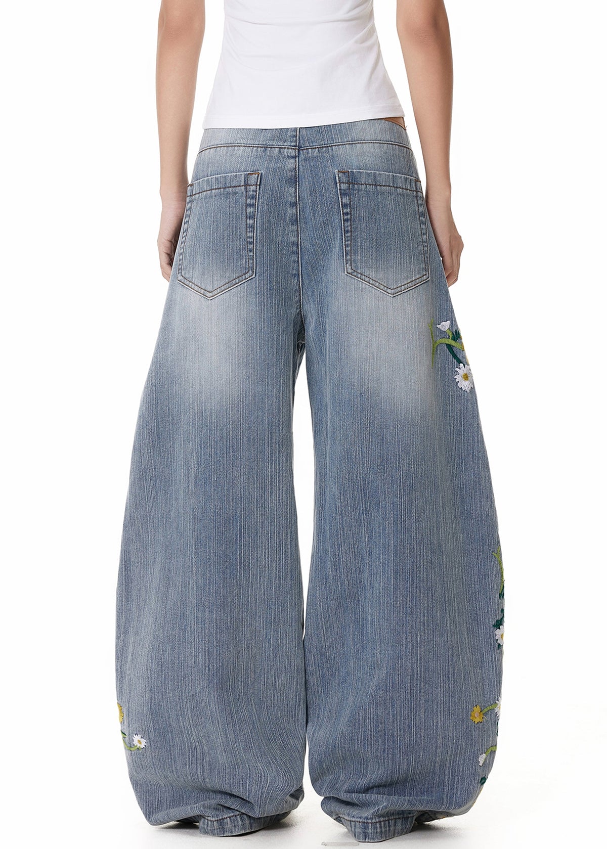 Elegantly Styled Pants for Everyday Wear