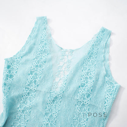 Effortlessly Elegant Top with a Timeless Design