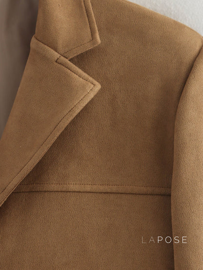 Effortlessly Elegant Garment with a Timeless Design