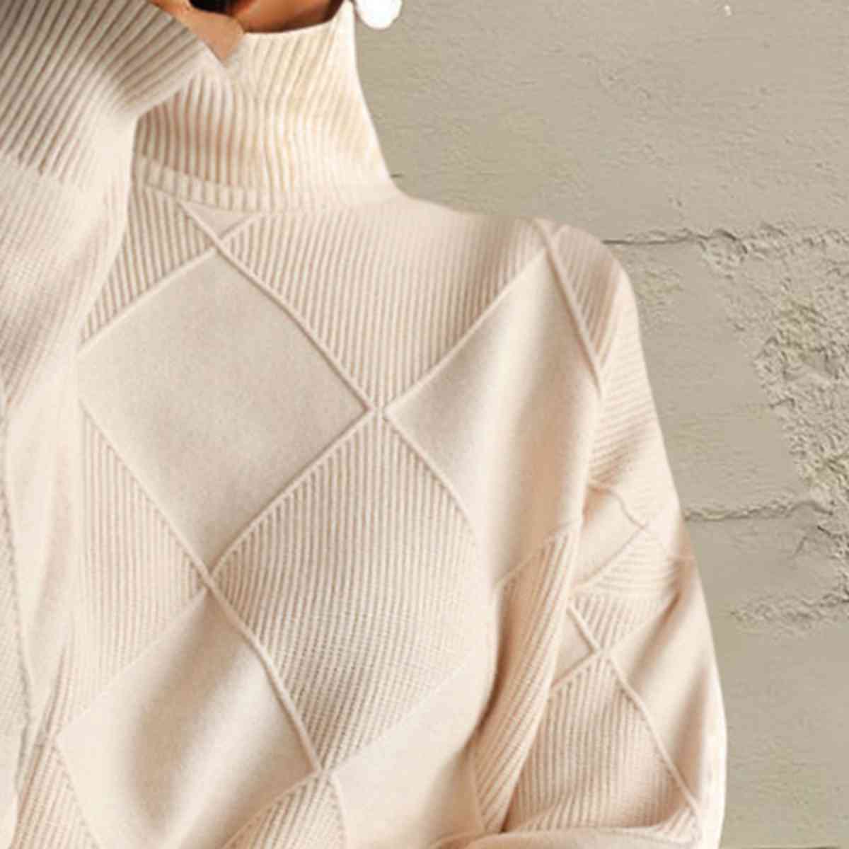 JO | Versatile and comfortable sweater