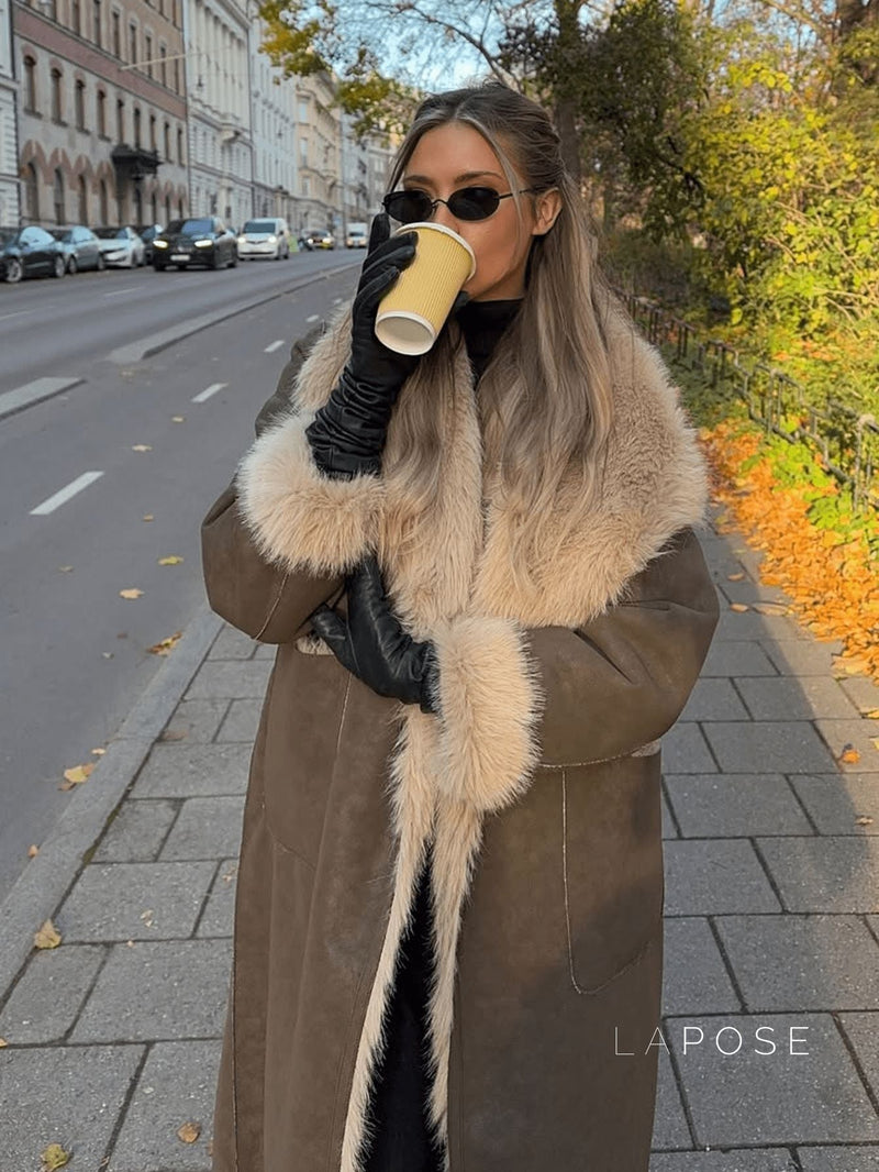 Beautifully Finished Coat in a Timeless Design